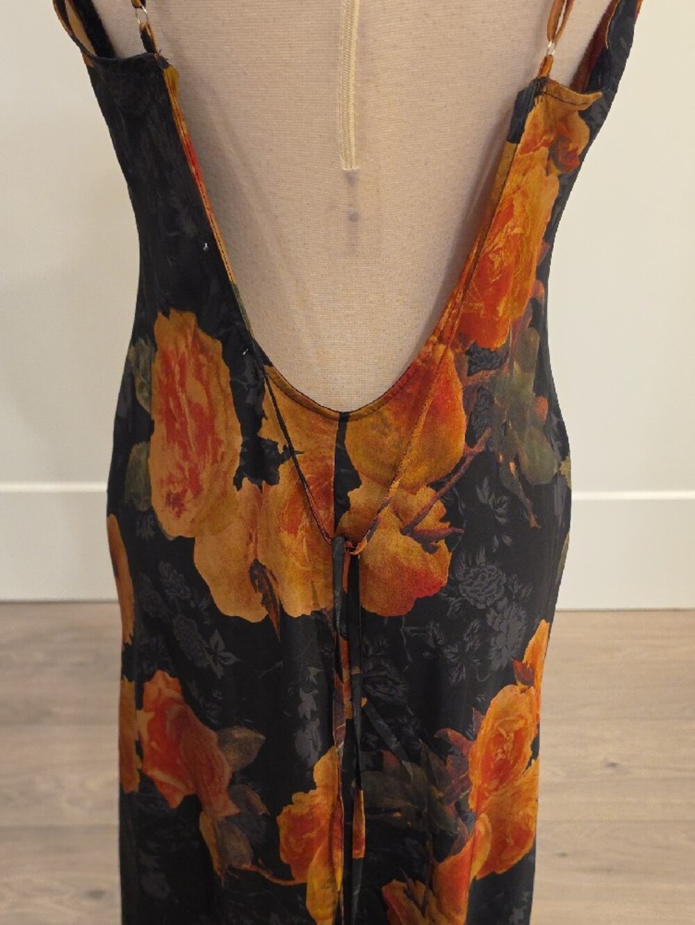 12th Tribe Black Maxi Dress w/Orange Floral Print & sexy tie back sizeL NWTS - Picture 7 of 12